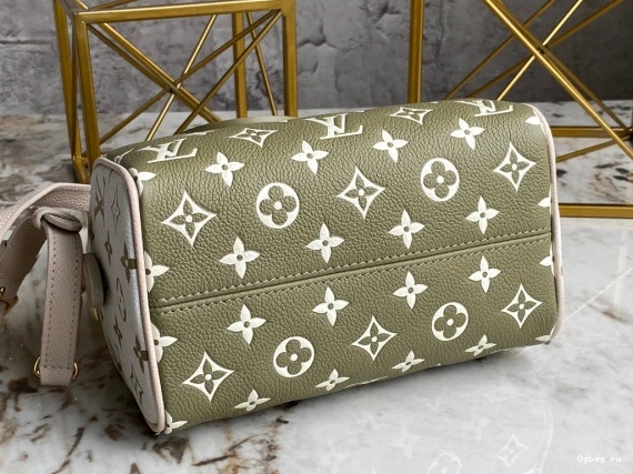 BANDOULIÈRE SPEEDY Louis Vuitton 20 0727
